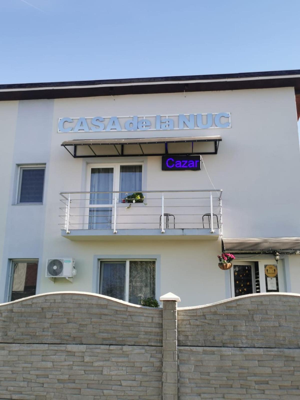 Casa De La Nuc Hotel Zsilvásárhely Kültér fotó